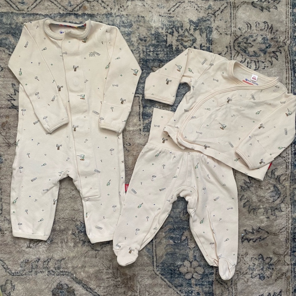 Magnetic Me Cream “Fix It Friends” BUNDLE Footie + Layette Set, NB & 0-3mo